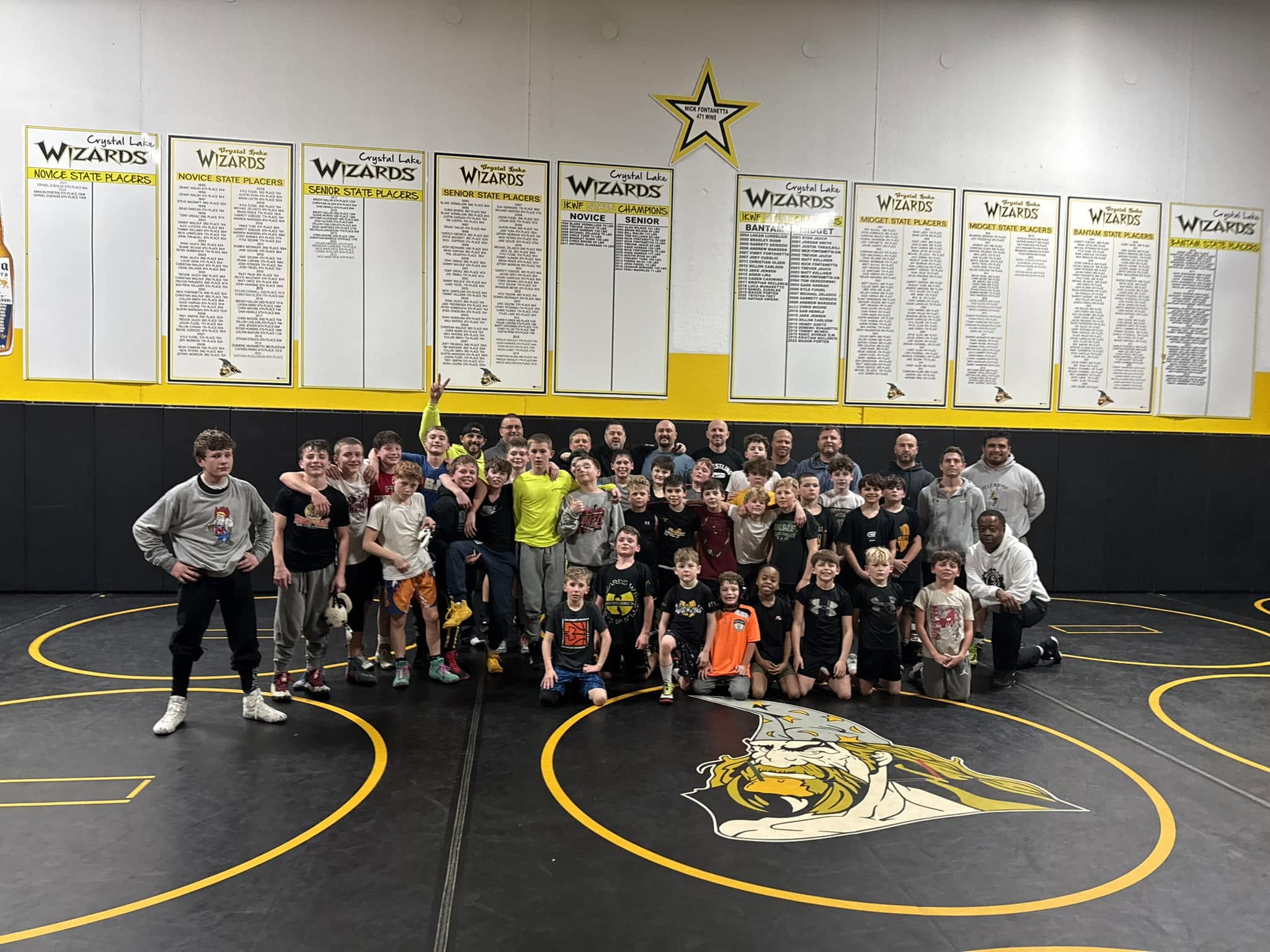 Wizards Wrestling coaches and wrestlers together